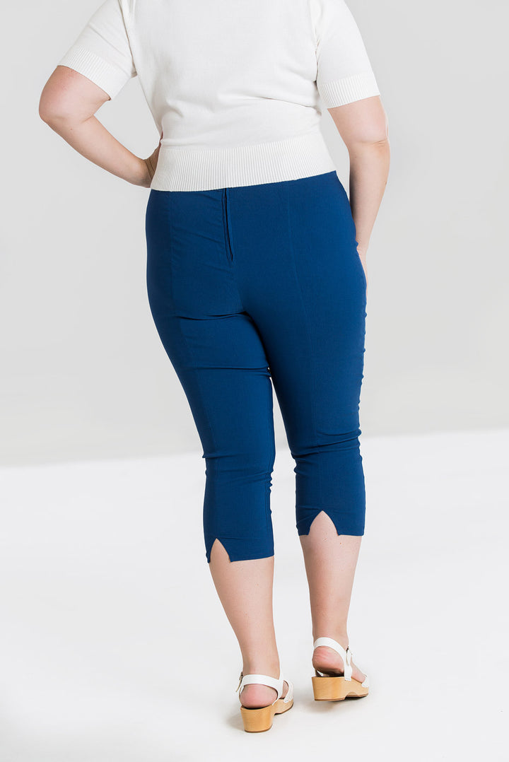Tina Capris